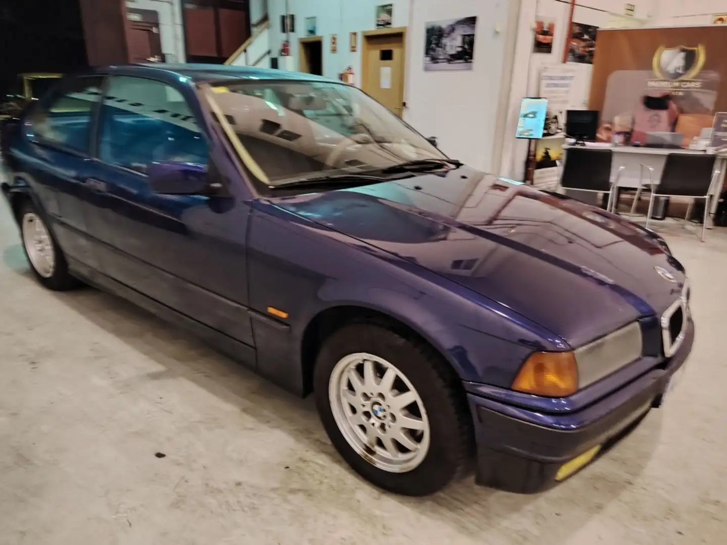 BMW 316 316i Compact Azul - 2