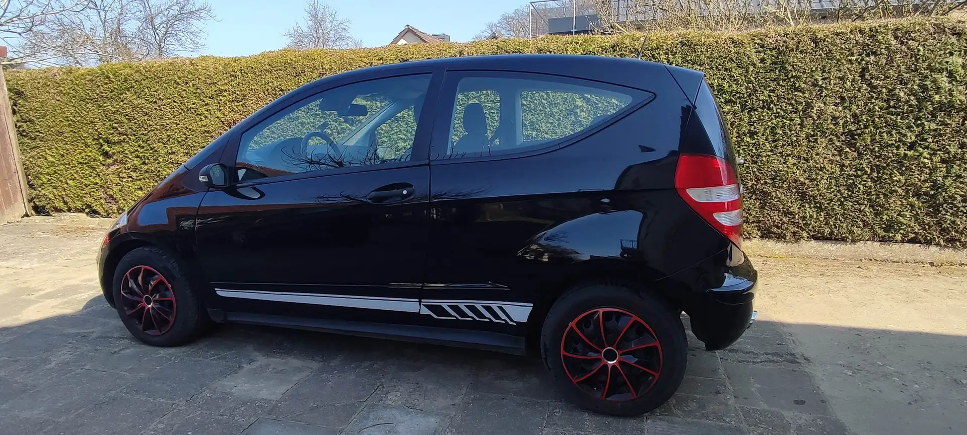 Mercedes-Benz A 170 A-Klasse  3-Türer Autotronic Classic Schwarz - 2