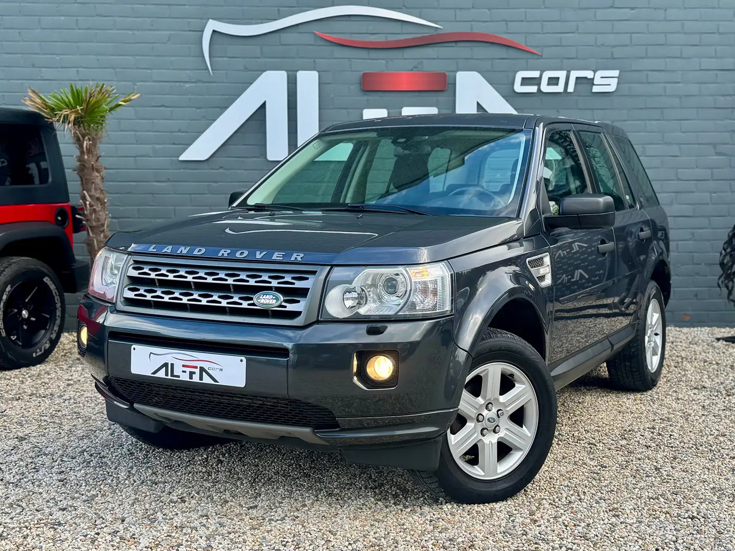 Land Rover Freelander 2 // 2.2 Td4 // 4x4 // Excellent état // CT ✅ Negru - 1