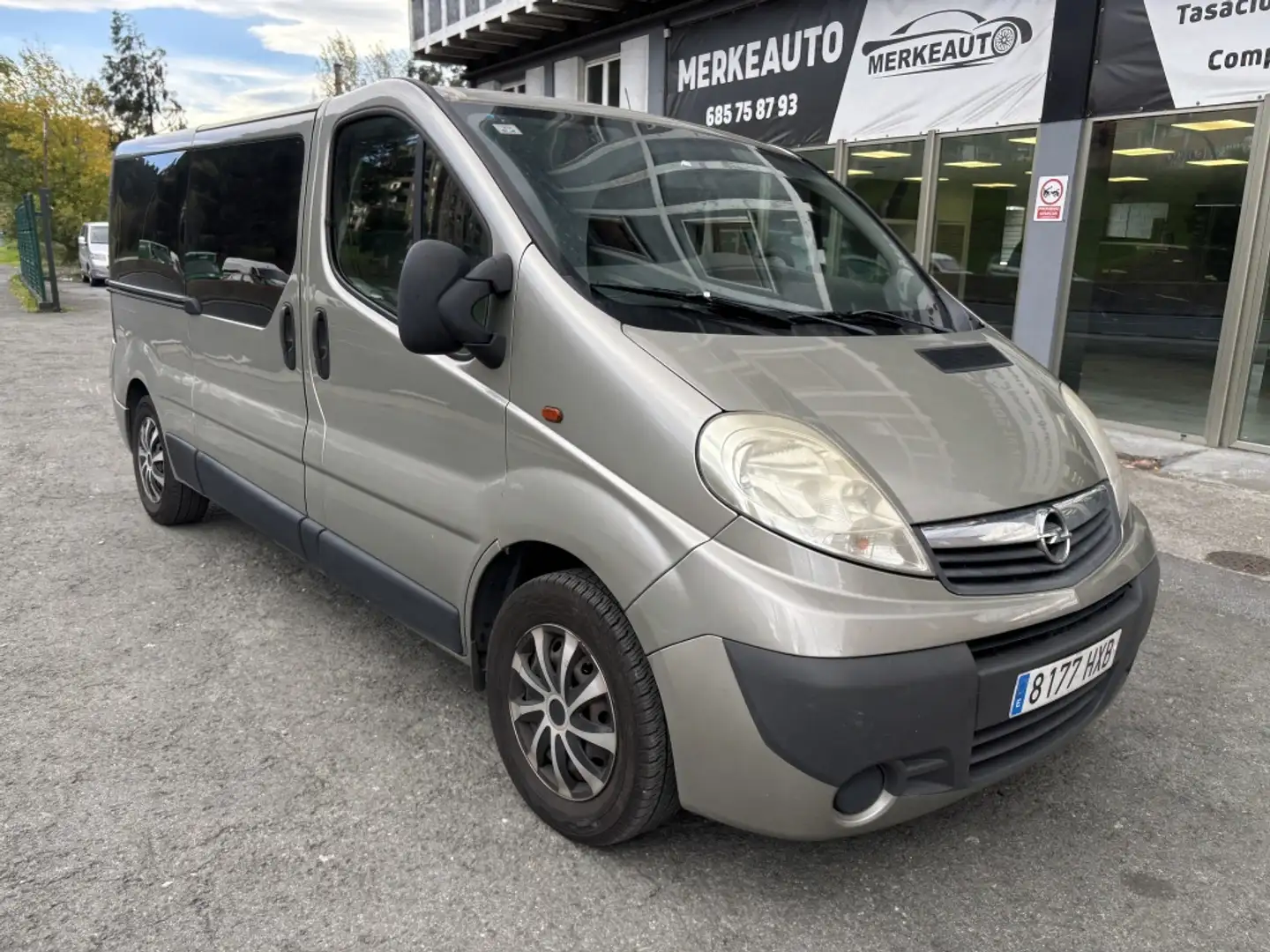 Opel Vivaro OPEL Industrial Manual de 5 Puertas Grijs - 2