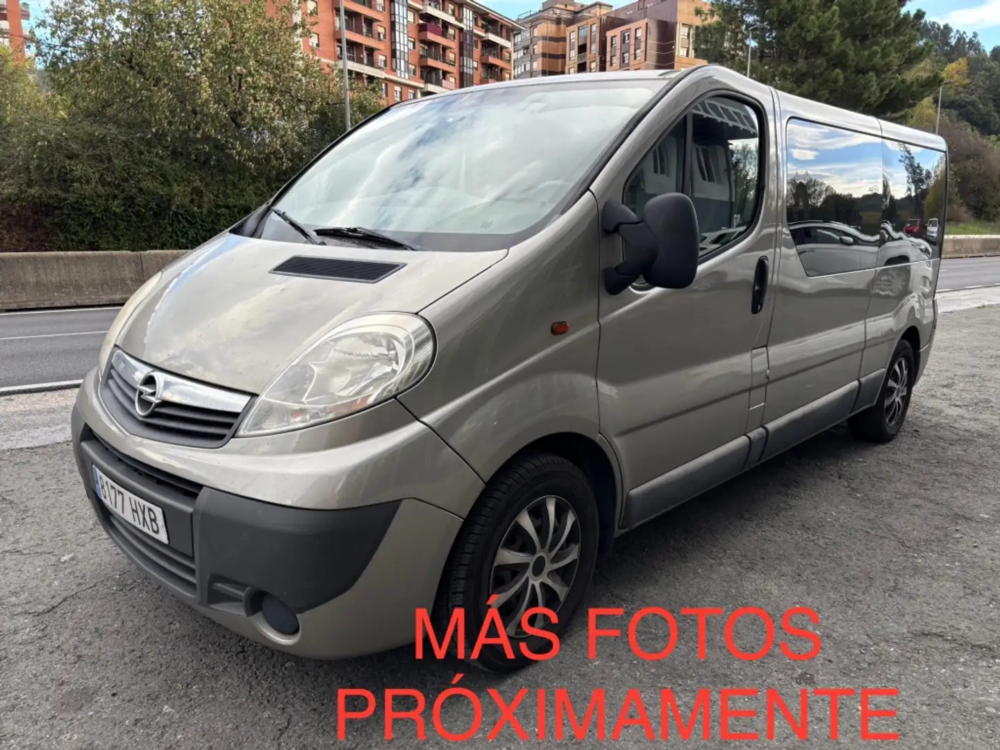 Opel Vivaro OPEL Industrial Manual de 5 Puertas Grijs - 1