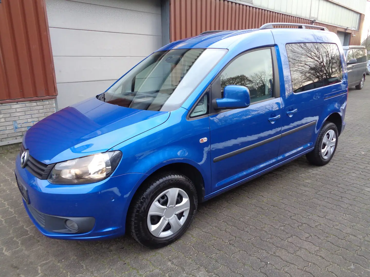 Volkswagen Caddy Kombi 1.6 TDI, DSG, 5 Sitze, Standheizung Blau - 1