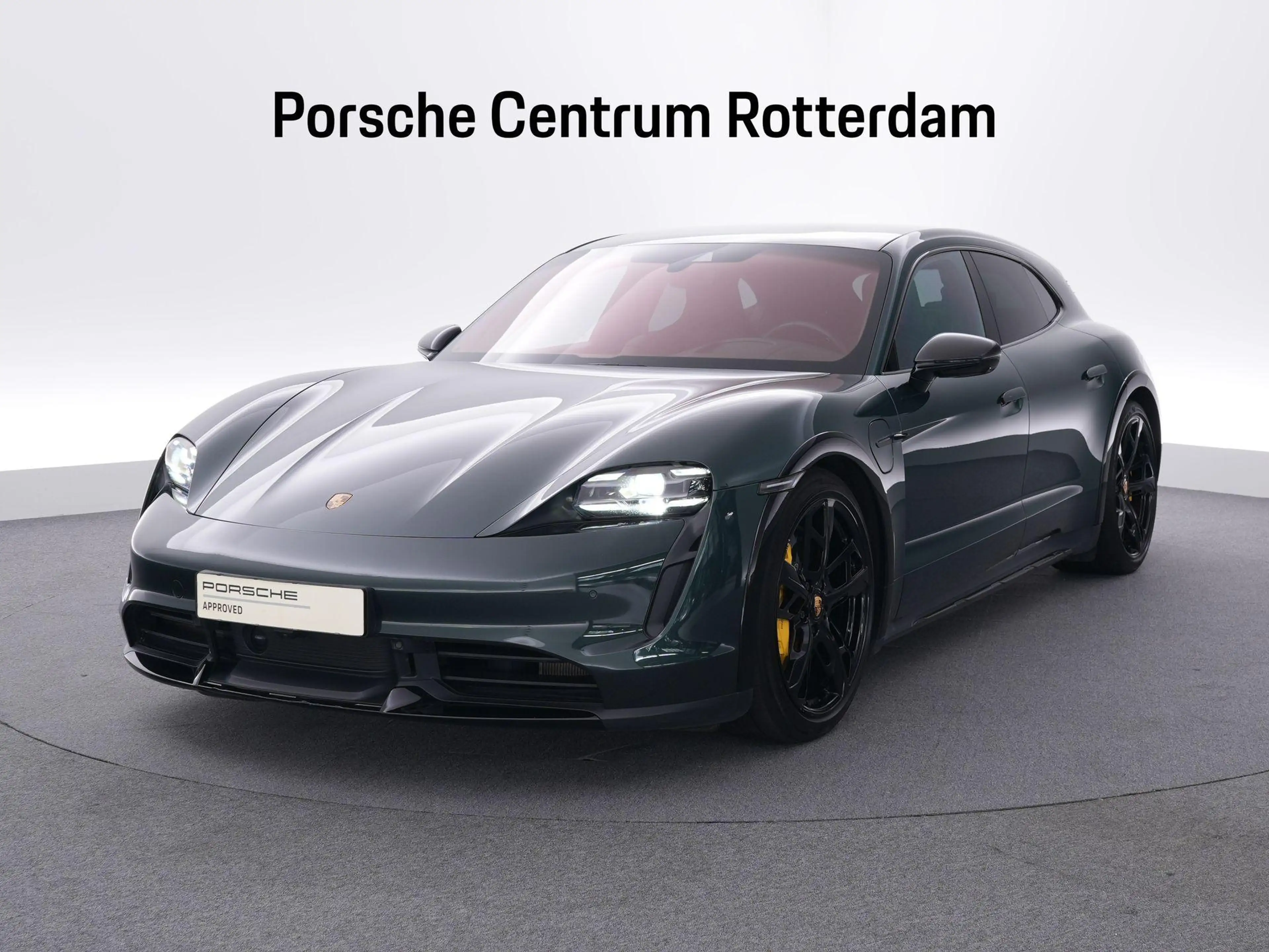 Porsche Taycan Cross Turismo Turbo S 93 kWh