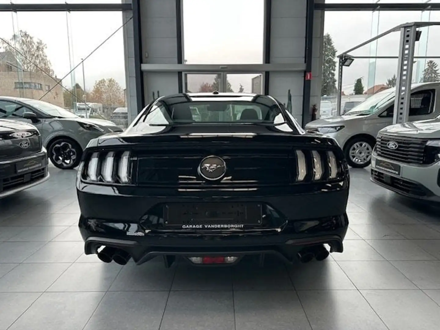 Ford Mustang BLACK EDITION BENZINE AUTOMAAT 35000KM!!!!! Noir - 2
