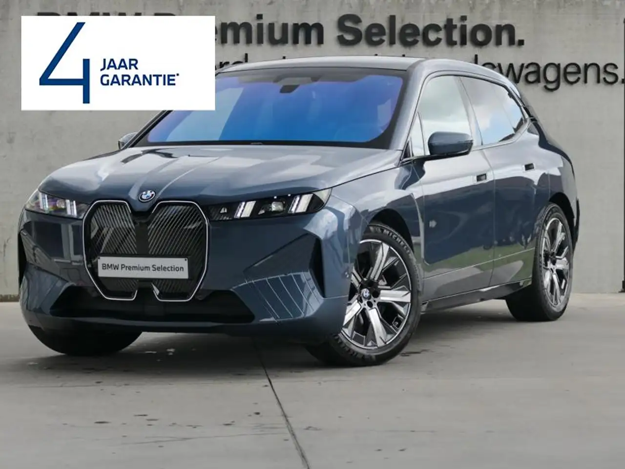 BMW iX