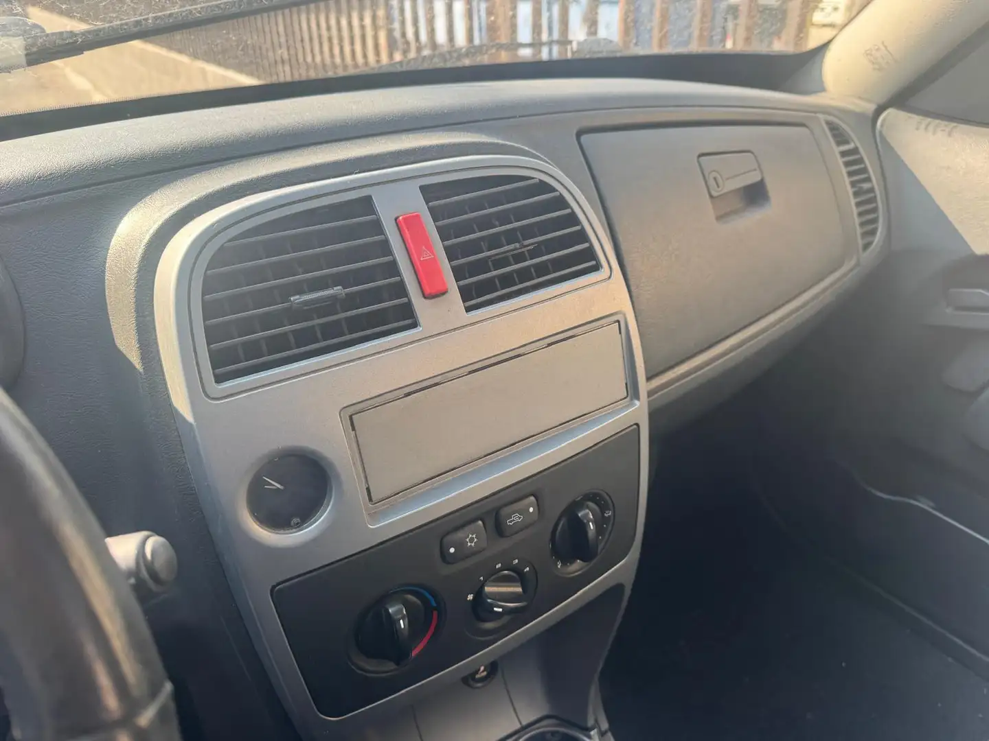 Tata Xenon Pick Up 2.2 td 16v Dicor 4x4 Weiß - 1