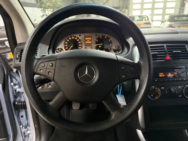 Mercedes-Benz B-Class view 10
