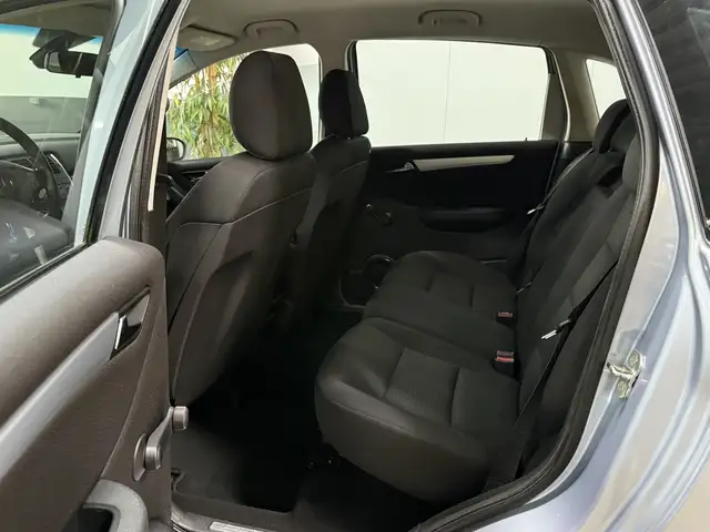 Mercedes-Benz B-Class view 6