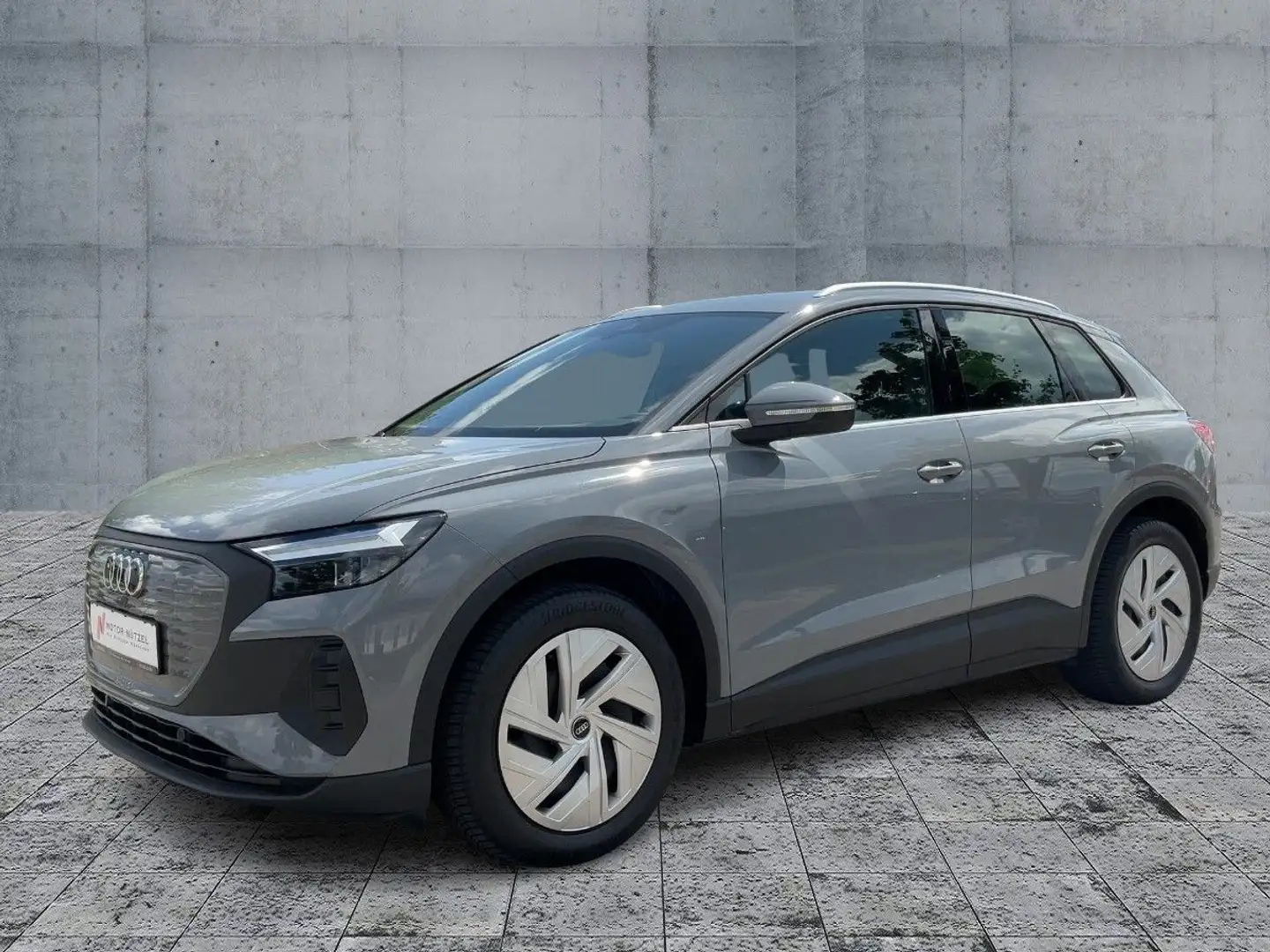 Audi Q4 e-tron 35 LED+PDC+DAB+VC+MFL+19" Gris - 2