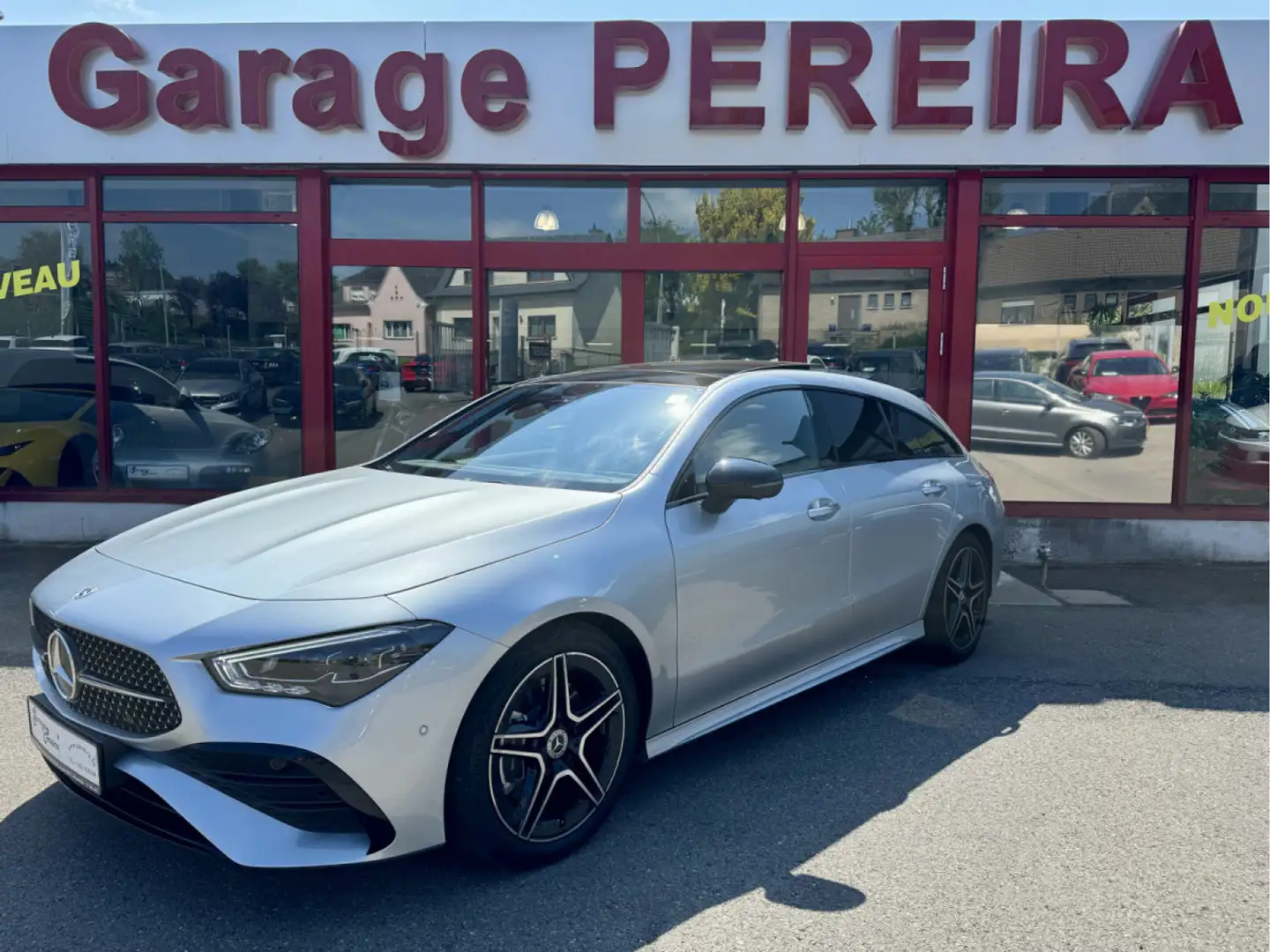 Mercedes-Benz CLA 200 Shooting Brake D AMG LINE NEW MODEL HEAD UP PANO C Gris - 2