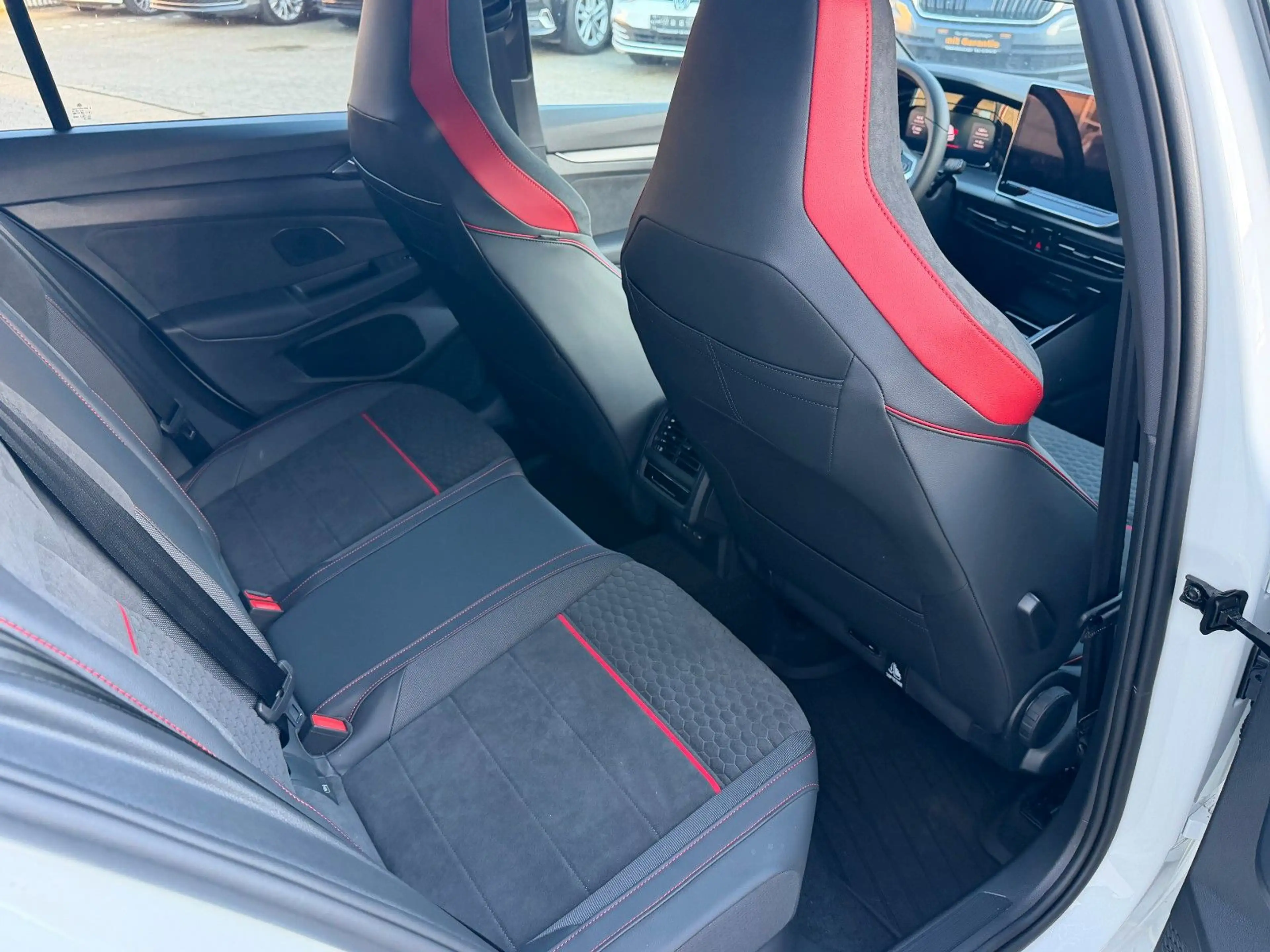 Volkswagen Golf VIII GTI Clubsport Black Style Pano Harman — photo 13