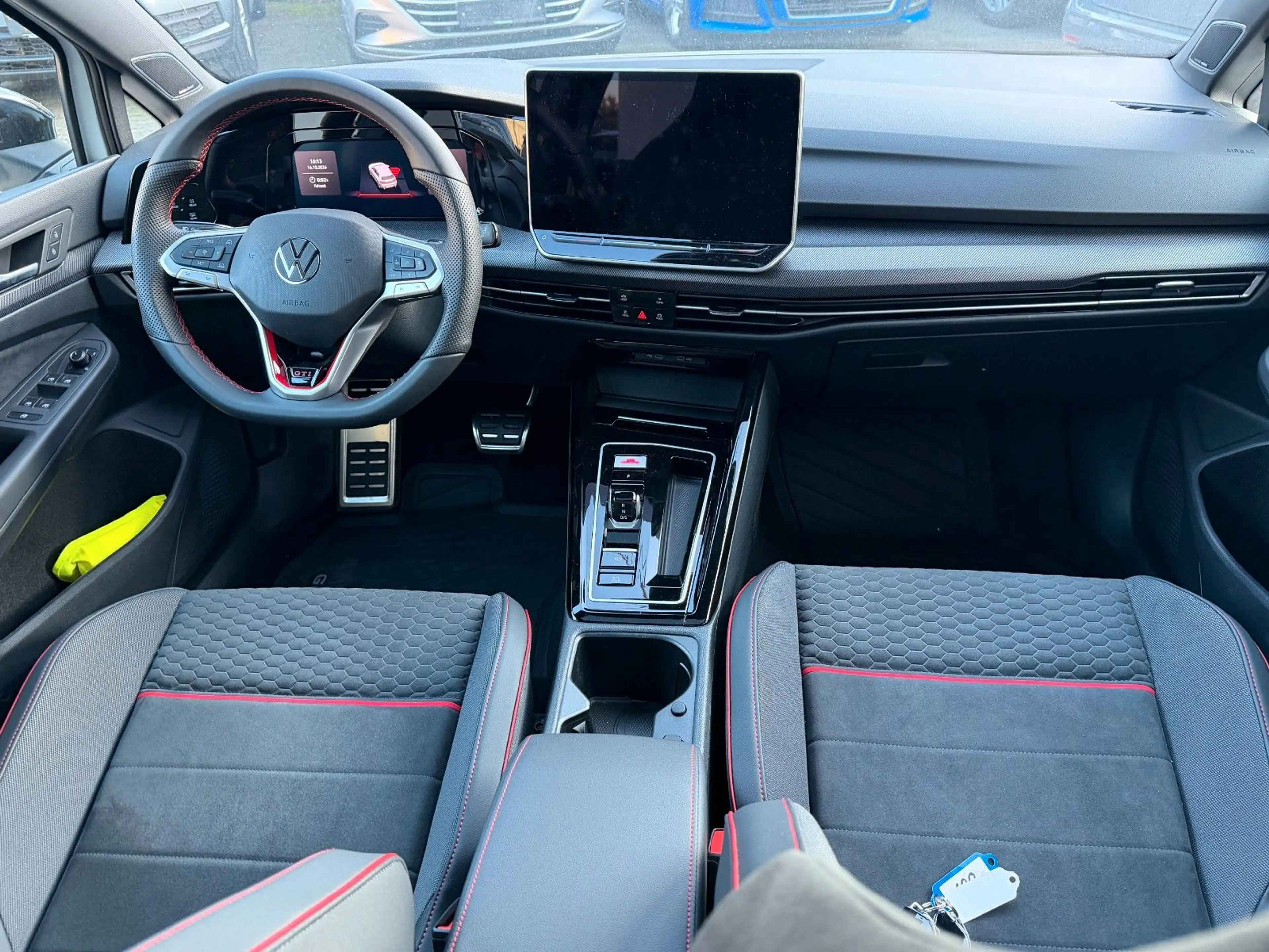 Volkswagen Golf VIII GTI Clubsport Black Style Pano Harman — photo 14