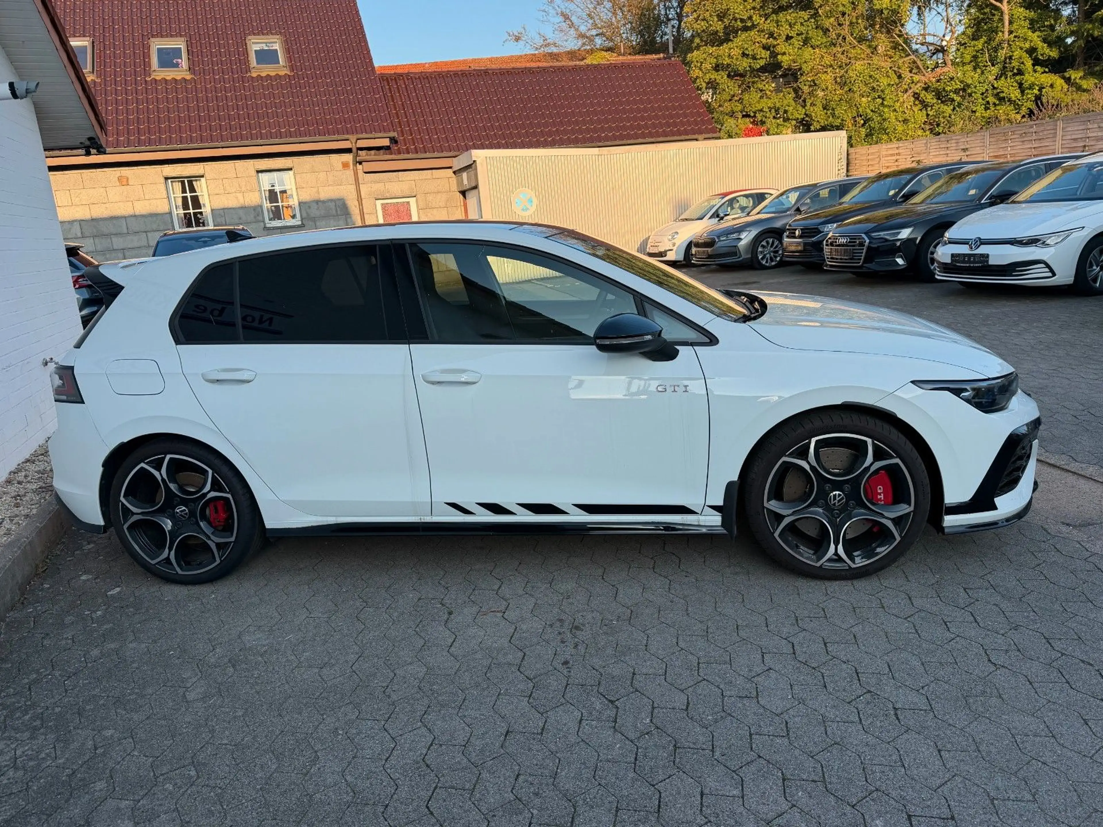 Volkswagen Golf VIII GTI Clubsport Black Style Pano Harman — photo 3