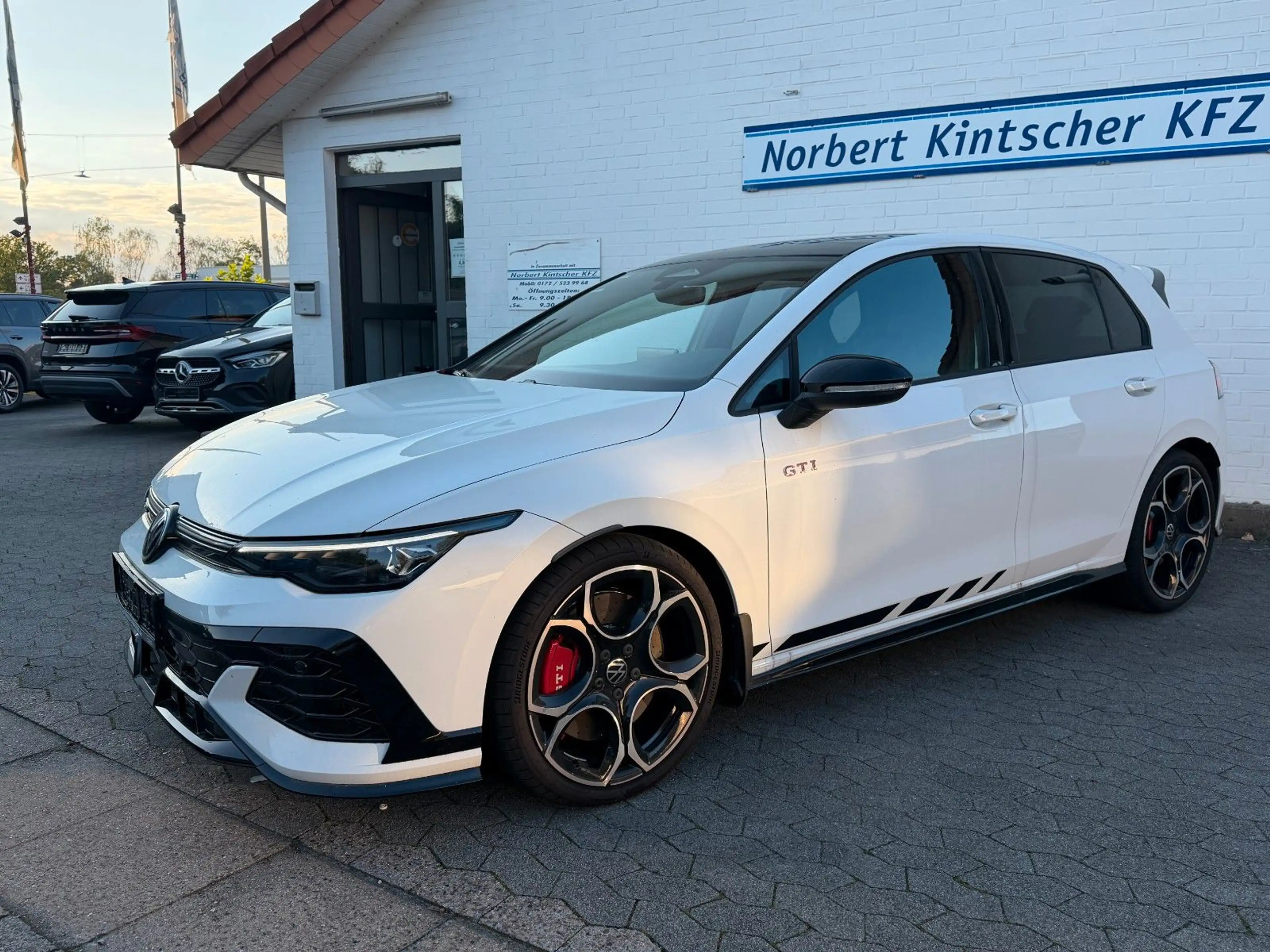 Volkswagen Golf VIII GTI Clubsport Black Style Pano Harman — photo 5