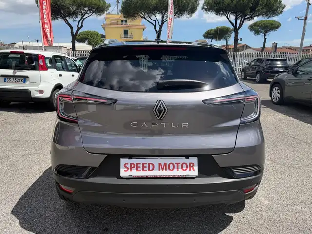 Renault Captur view 5