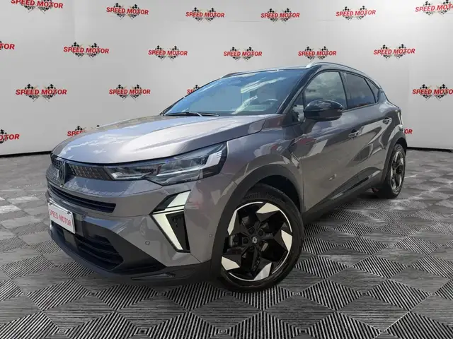 2025 Renault Captur in Grey for sale