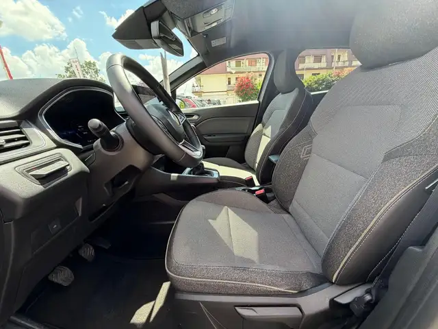 Renault Captur view 14