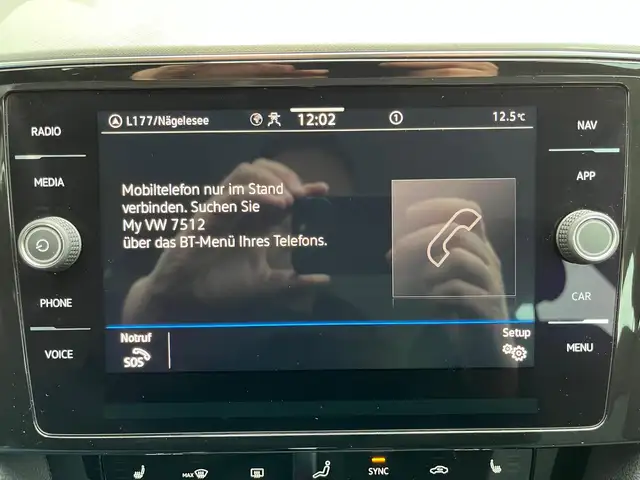 Volkswagen Passat view 9