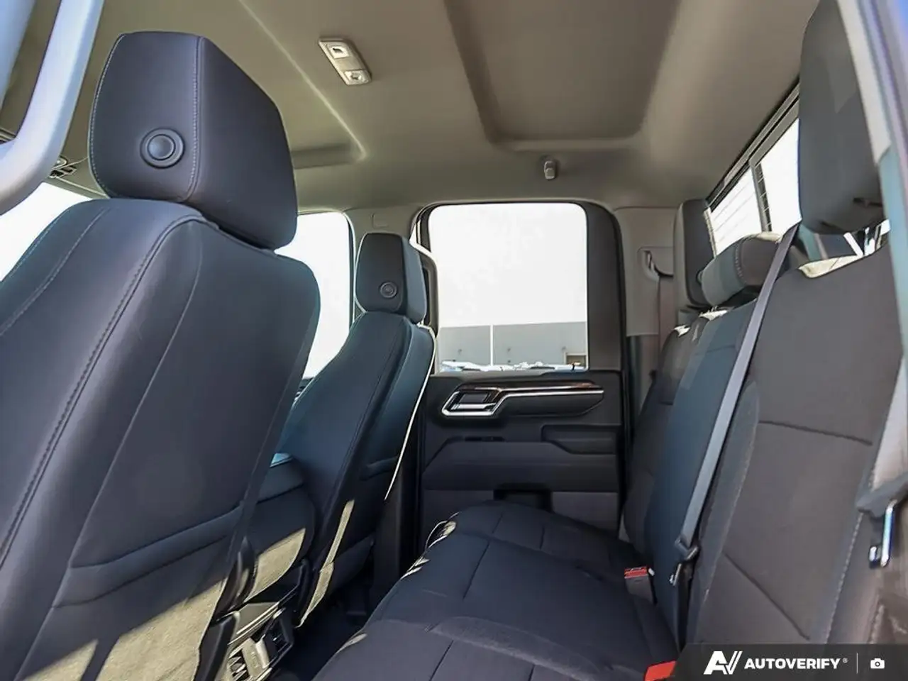 GMC Sierra 2500HD снимка GMC Sierra 2500HD