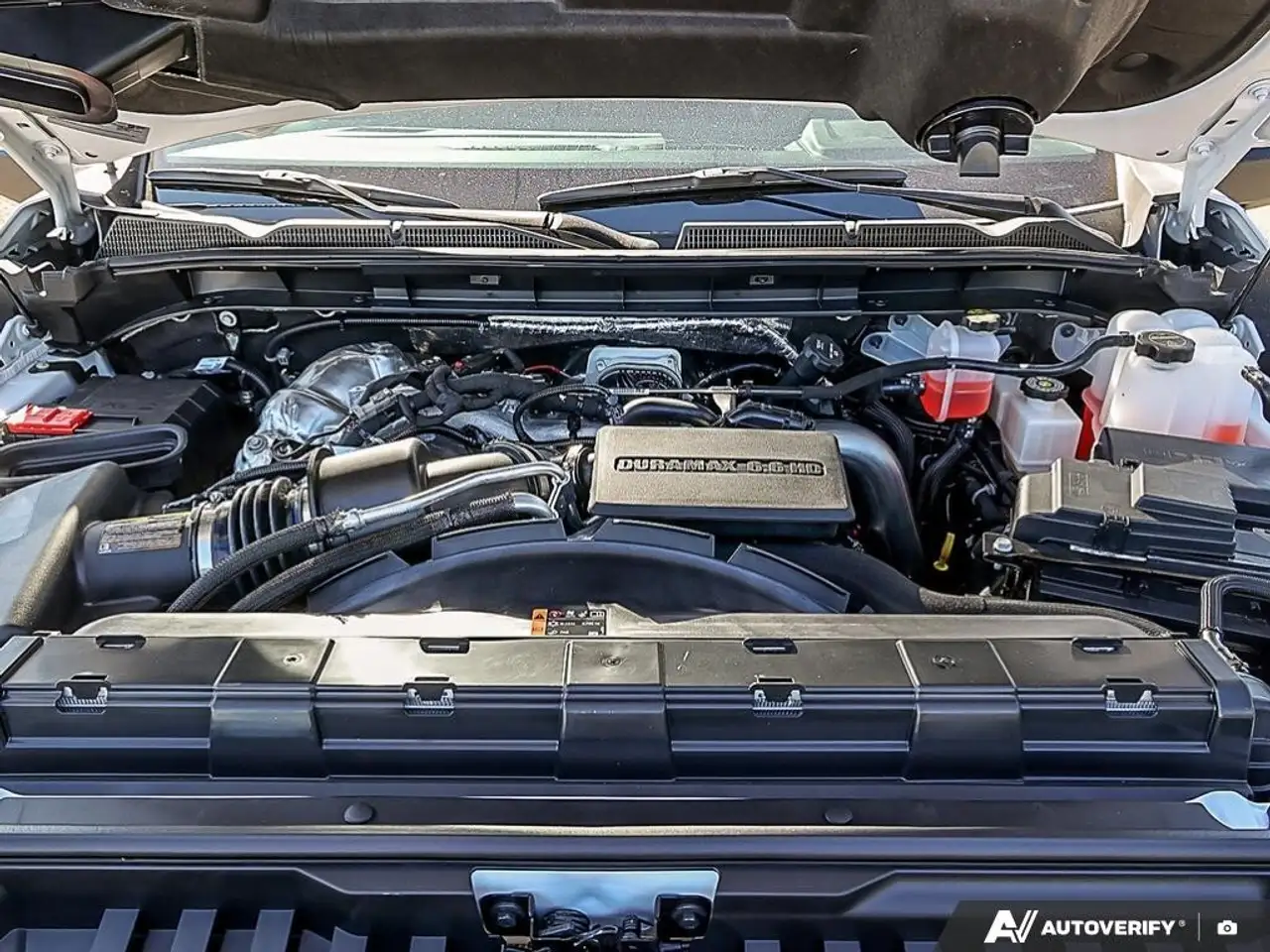 GMC Sierra 2500HD снимка GMC Sierra 2500HD