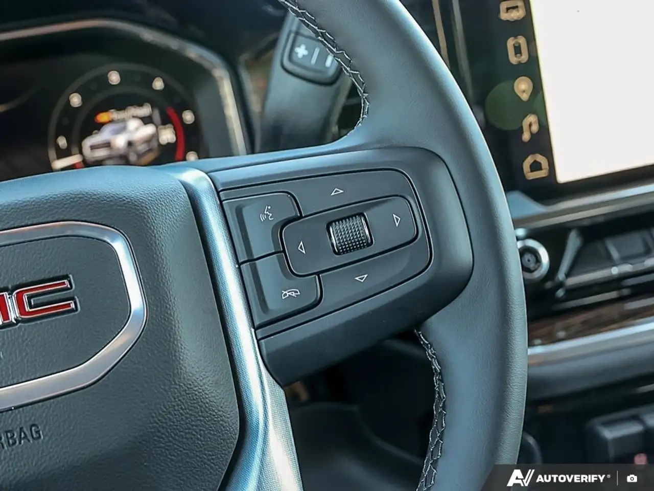 GMC Sierra 2500HD снимка GMC Sierra 2500HD