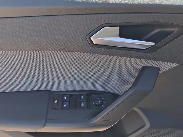 Seat Leon view 8