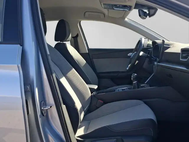 Seat Leon view 4