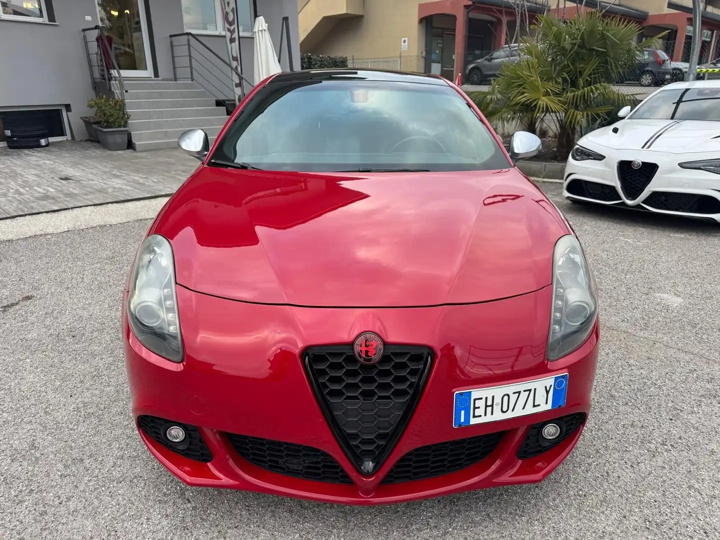 Alfa Romeo Giulietta Giulietta 1750 TBi Quadrifoglio Verde Rot - 2