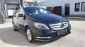 Mercedes-Benz 180 Luxury Schwarz - thumbnail 1