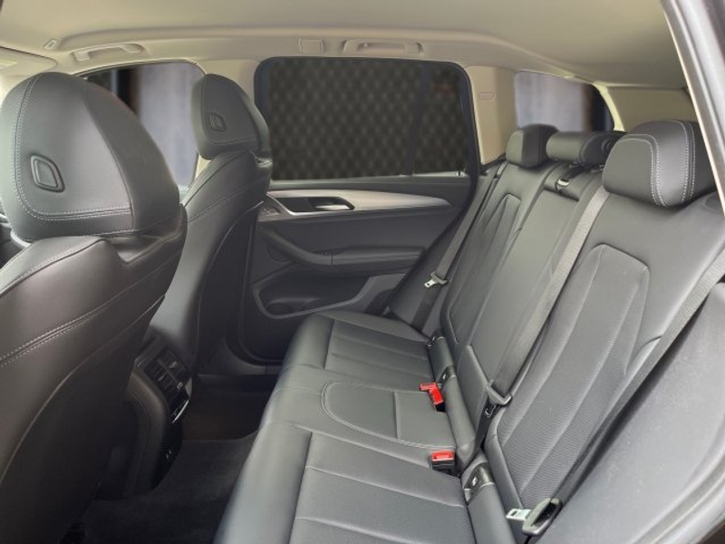 BMW X3 BMW X3 20d xDrive — photo 12