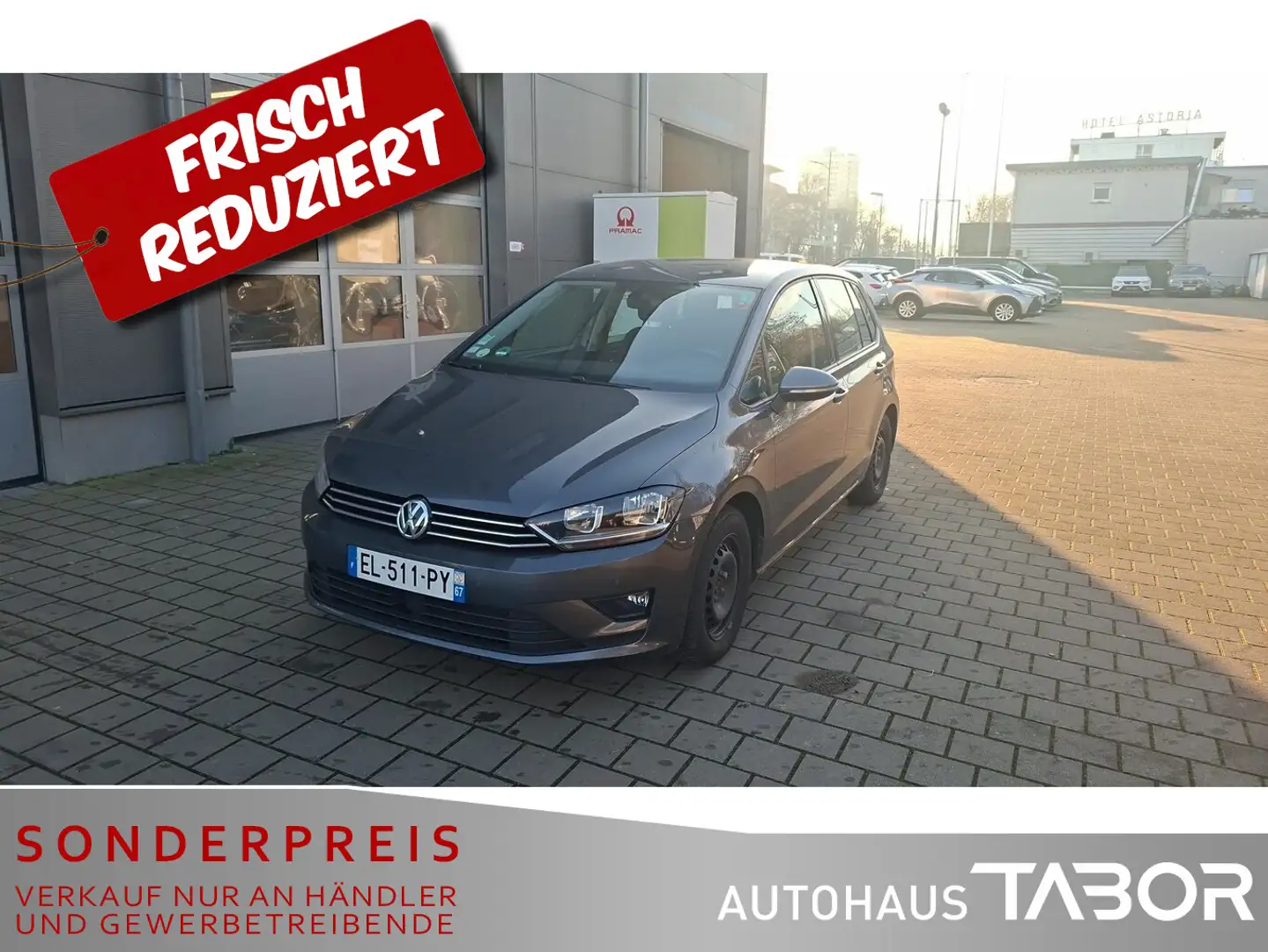 Volkswagen Golf VII Sportsvan 1.6 TDI DSG LM Navi ACC Klima - 1