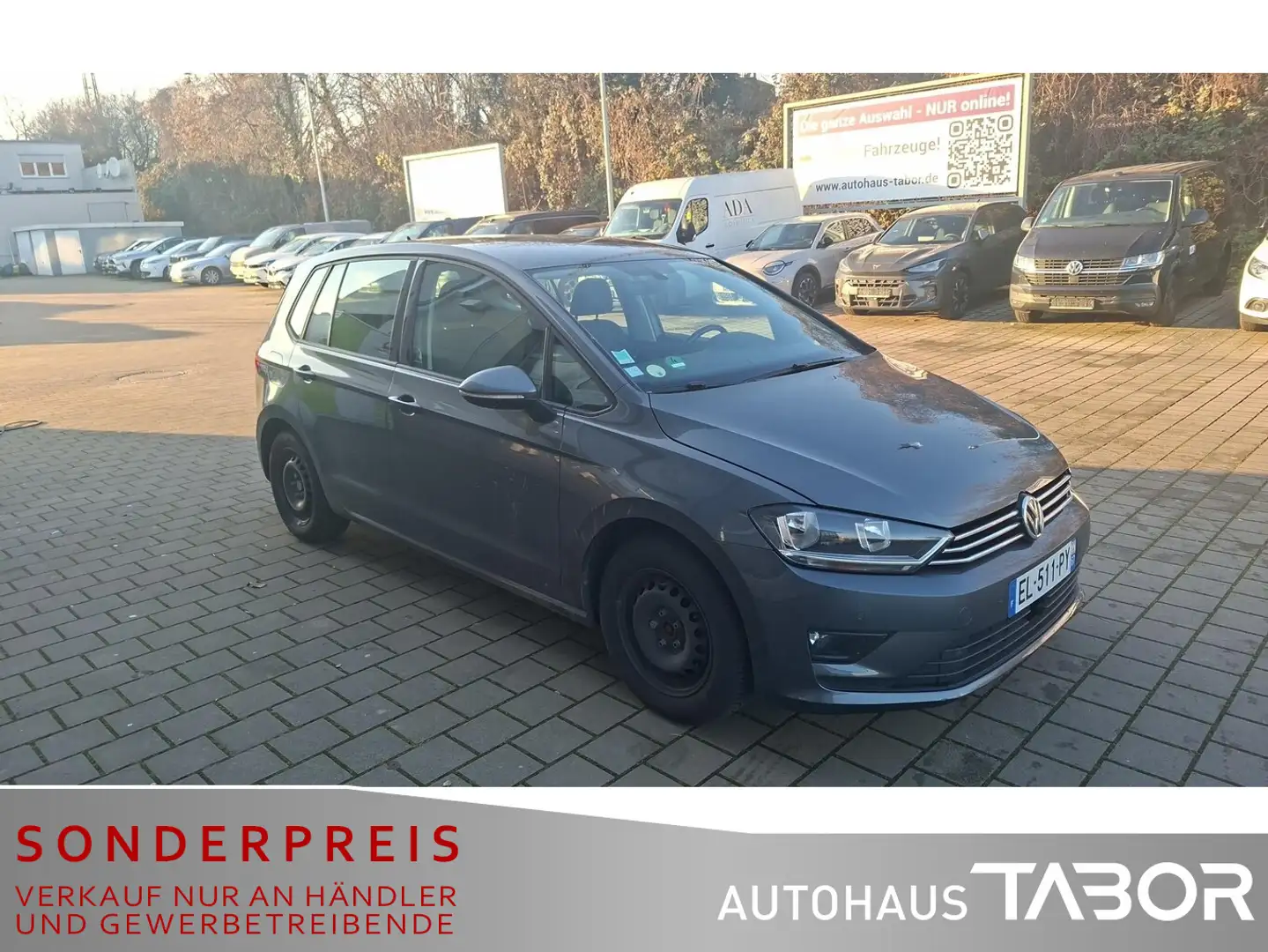 Volkswagen Golf VII Sportsvan 1.6 TDI DSG LM Navi ACC Klima - 2