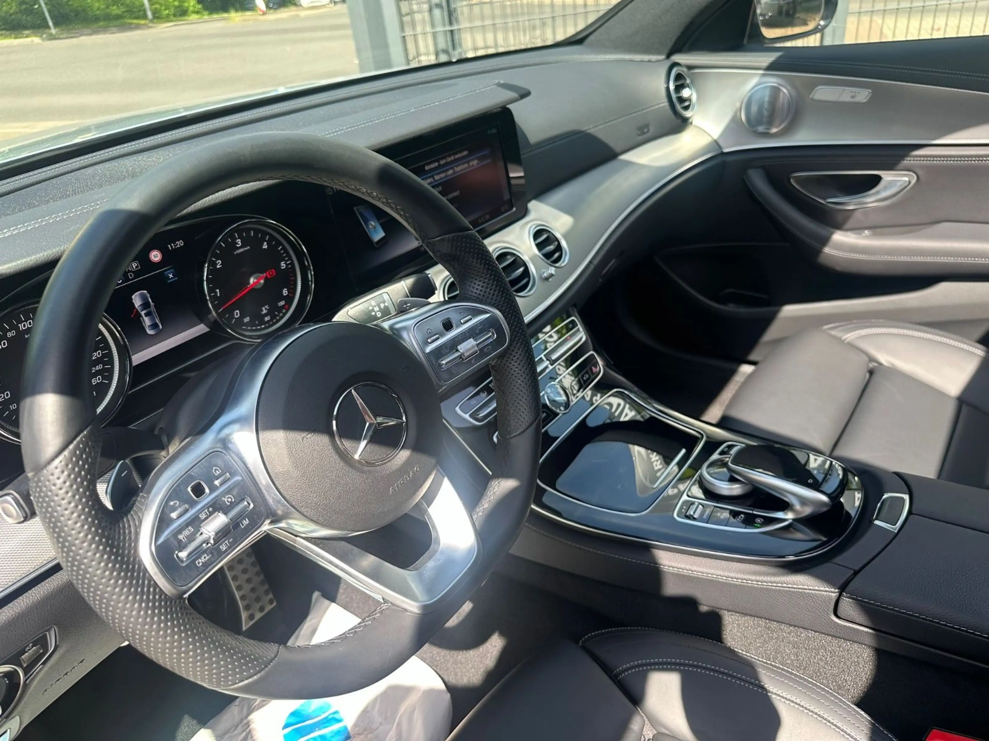 Mercedes-Benz E 400 D E Limousine  4Matic /AMG *PANO*BURMESTE* — photo 14