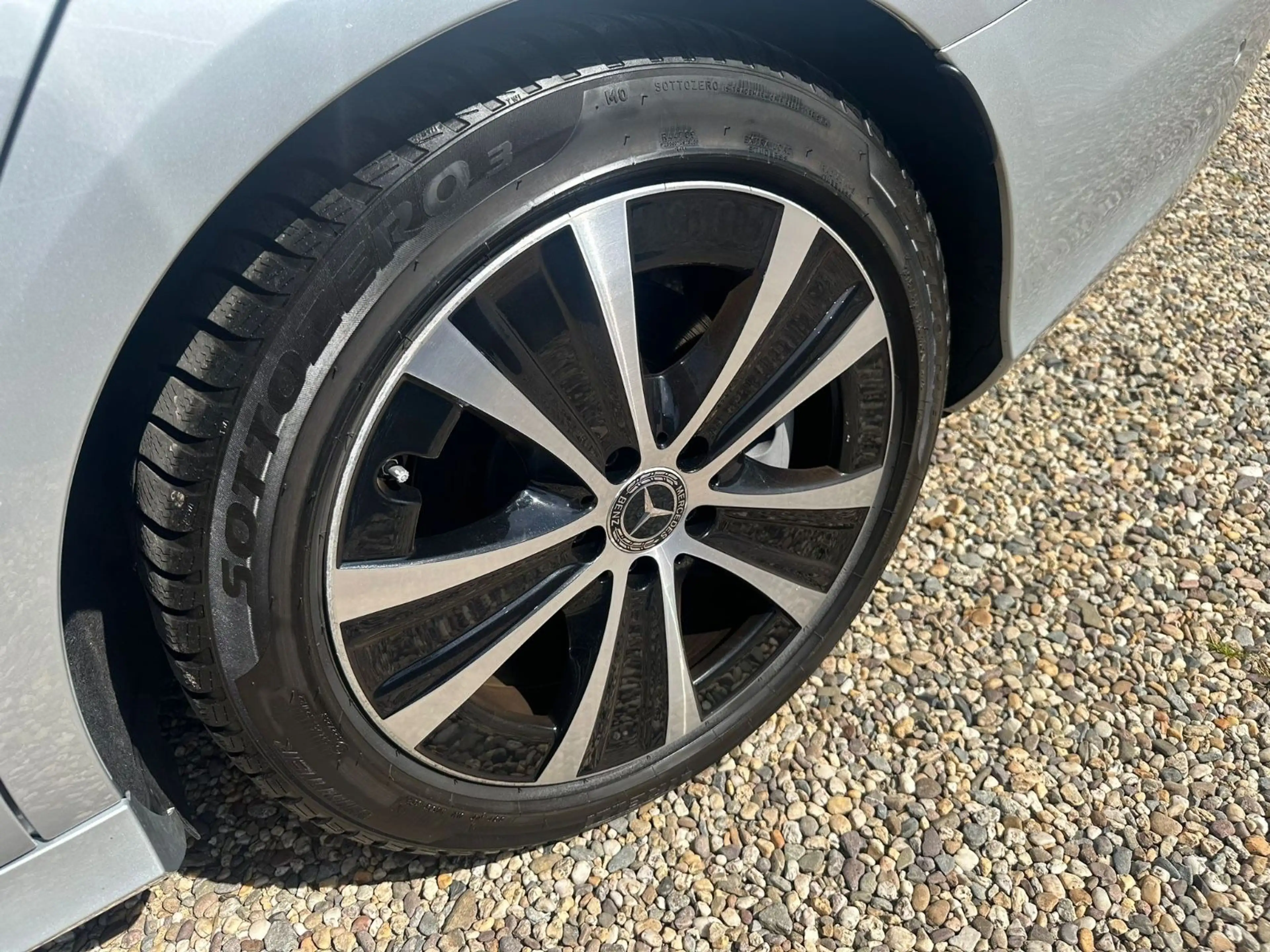 Mercedes-Benz E 400 D E Limousine  4Matic /AMG *PANO*BURMESTE* — photo 9