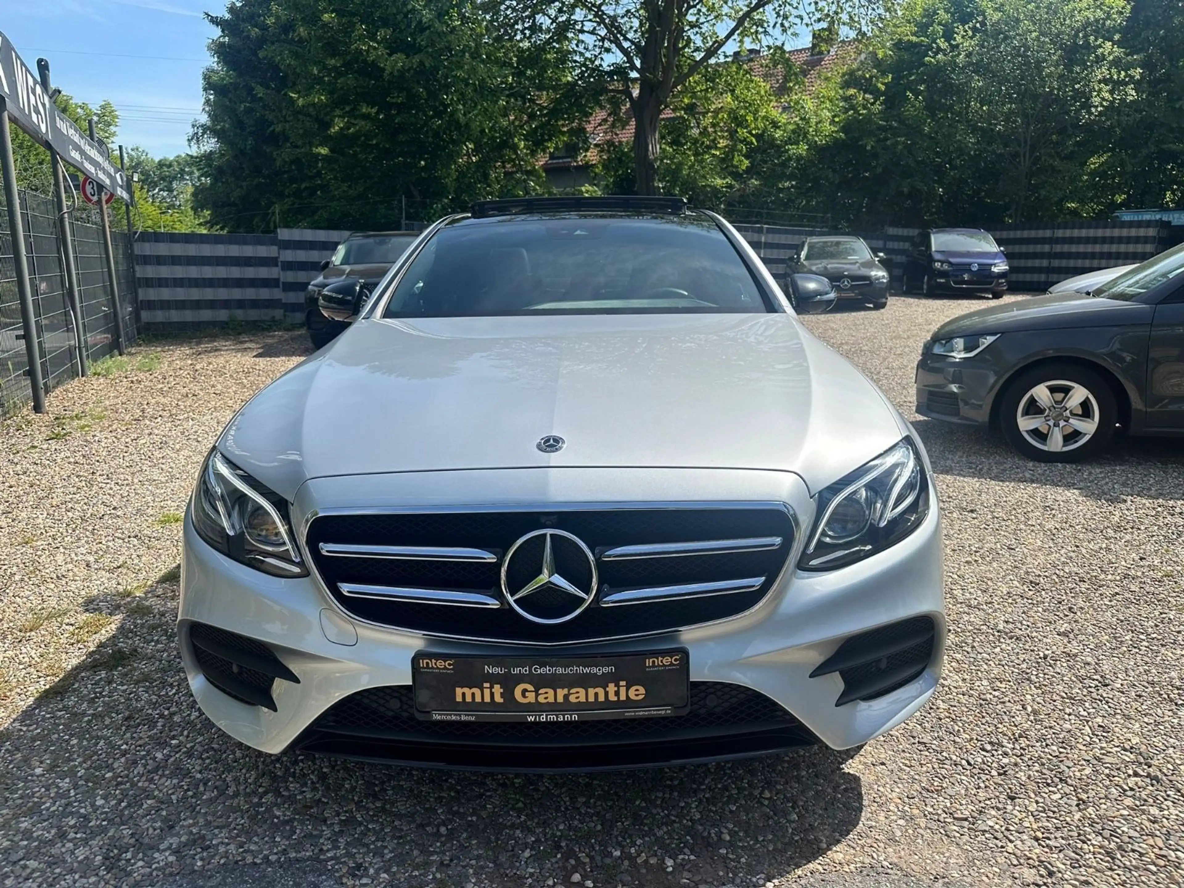 Mercedes-Benz E 400 D E Limousine  4Matic /AMG *PANO*BURMESTE* — photo 2