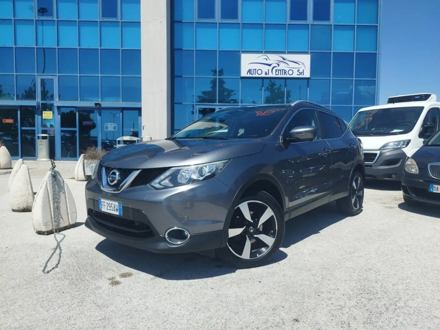 Nissan Qashqai Qashqai 1.6 dci N-Connecta 2wd 130cv xtronic Grigio - 1