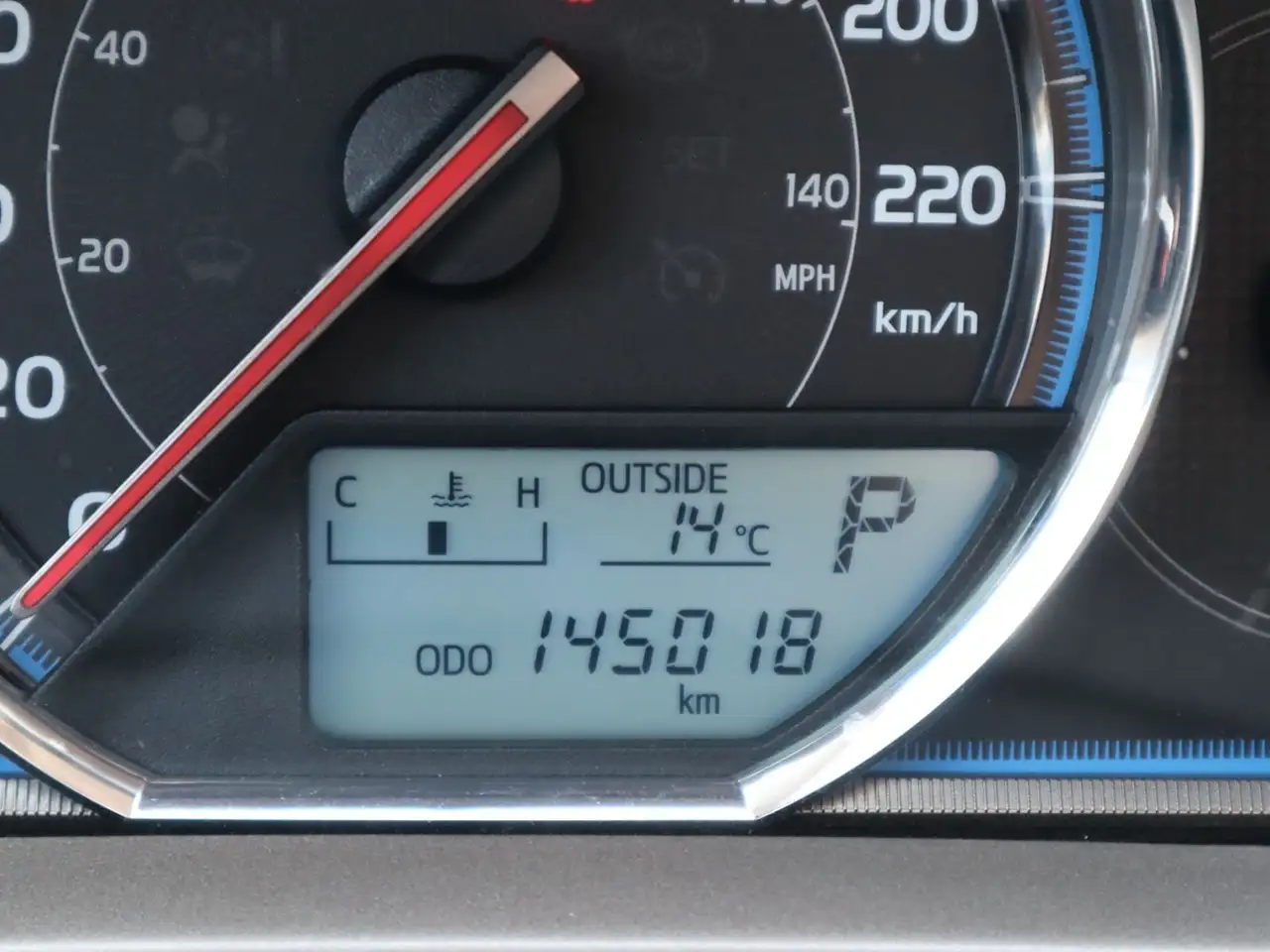 Toyota RAV 4 снимка Toyota RAV 4