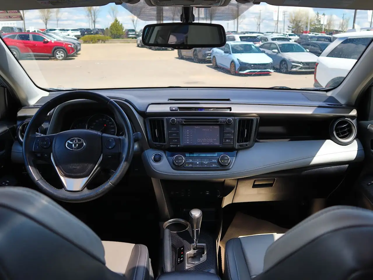 Toyota RAV 4 снимка Toyota RAV 4