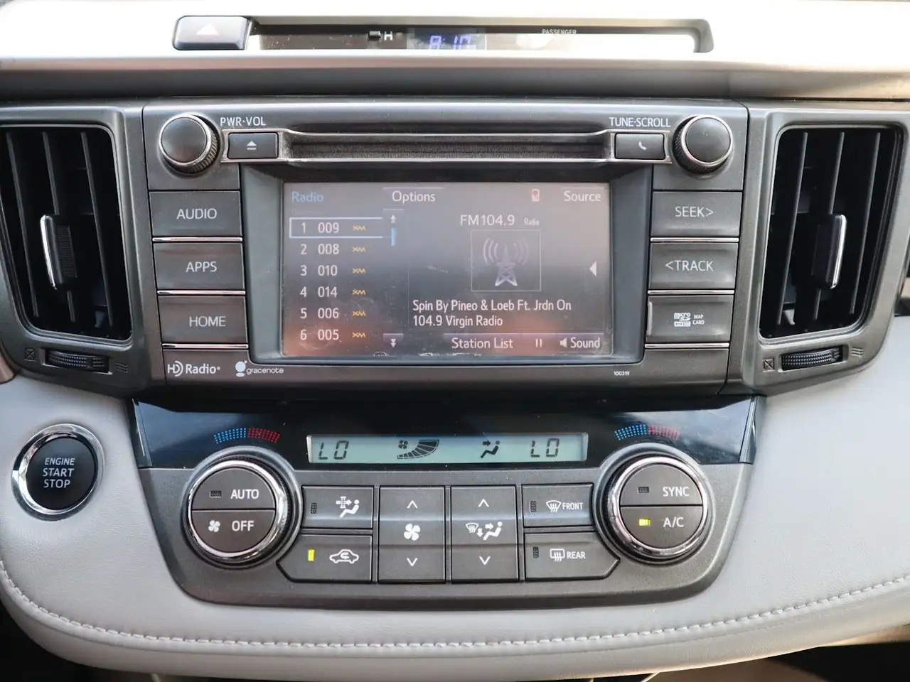 Toyota RAV 4 снимка Toyota RAV 4