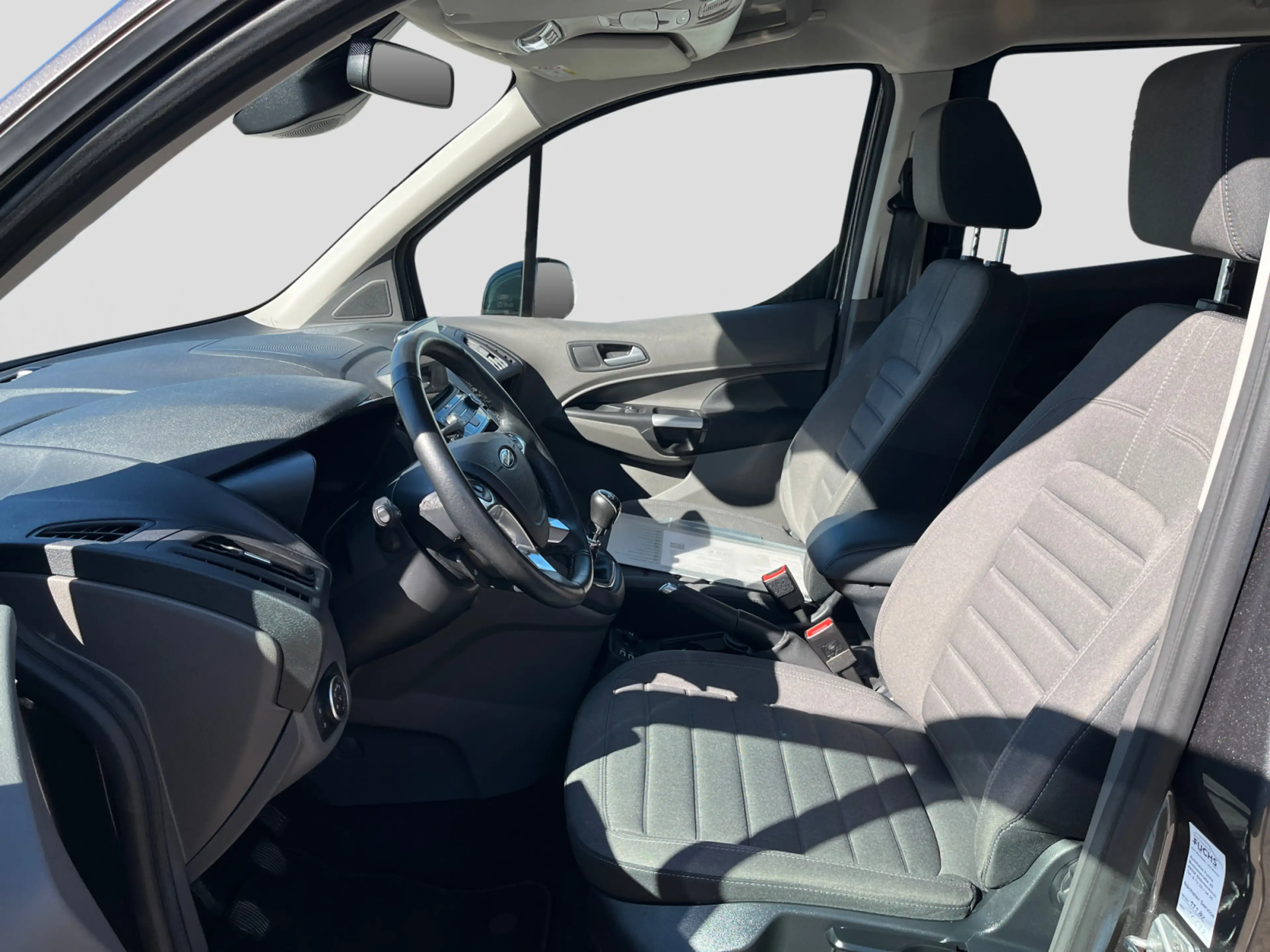 Ford Tourneo Connect 1.5 TDCi/Eco Grand Titanium XENO — photo 10