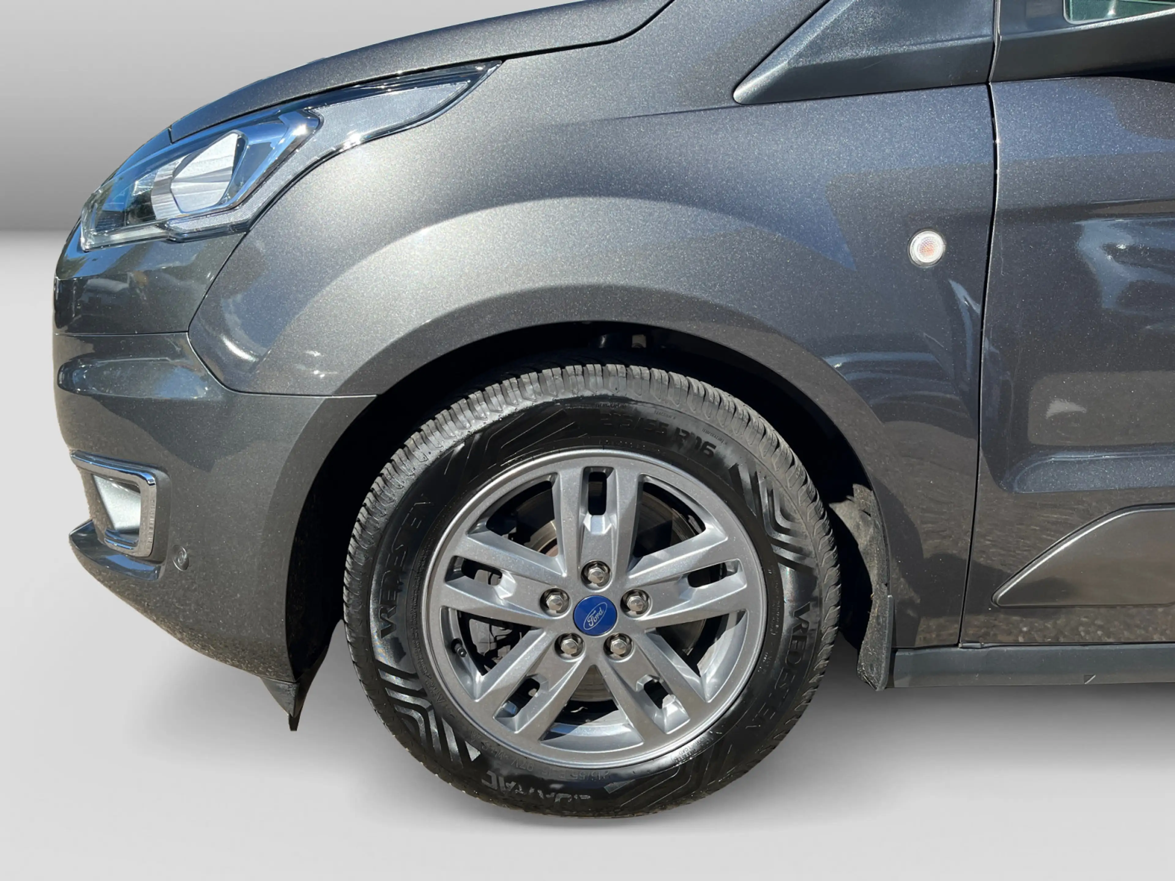 Ford Tourneo Connect 1.5 TDCi/Eco Grand Titanium XENO — photo 5