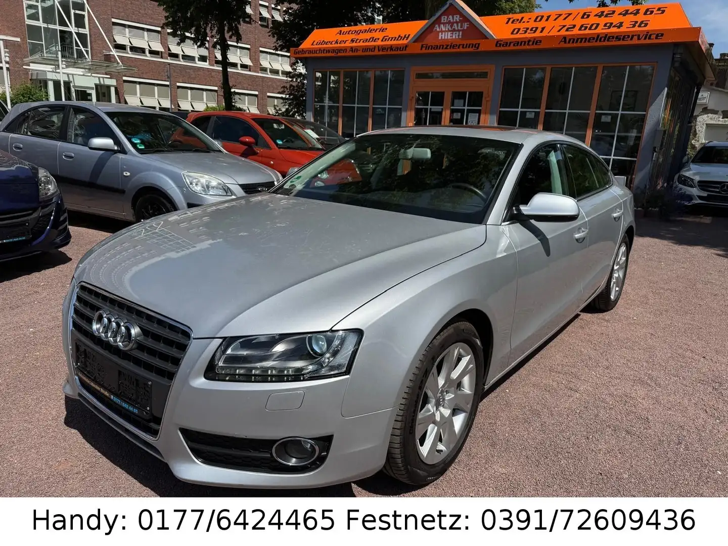 Audi A5 2.0 TFSI 1.HAND/XENON/NAVI/SHZ/PDC/8xALU Silber - 1