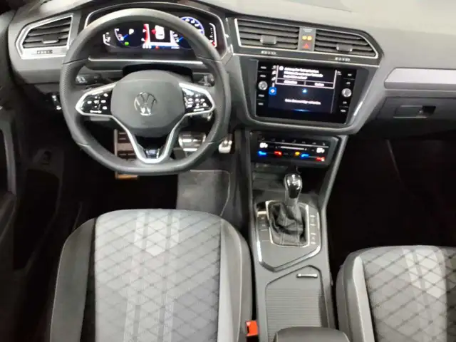 Volkswagen Tiguan view 10