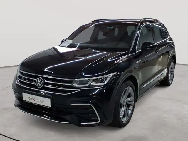 Volkswagen Tiguan view 2