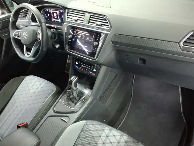 Volkswagen Tiguan view 9