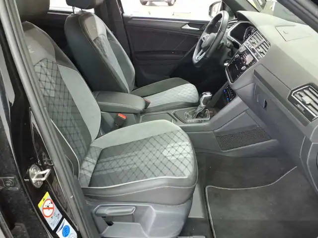 Volkswagen Tiguan view 8