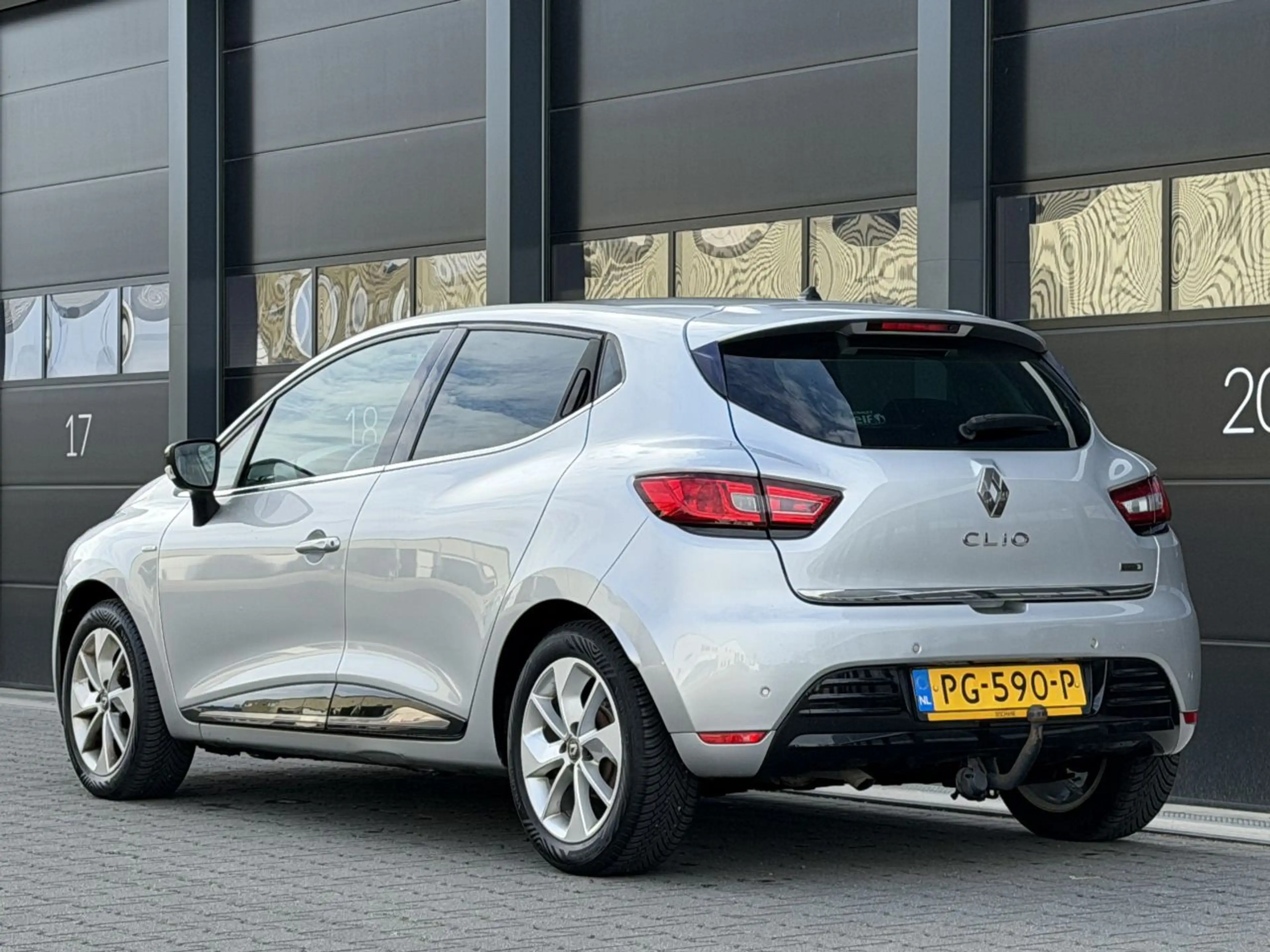 Renault Clio 1.5 dCi Ecoleader Limited EURO-6 — photo 5