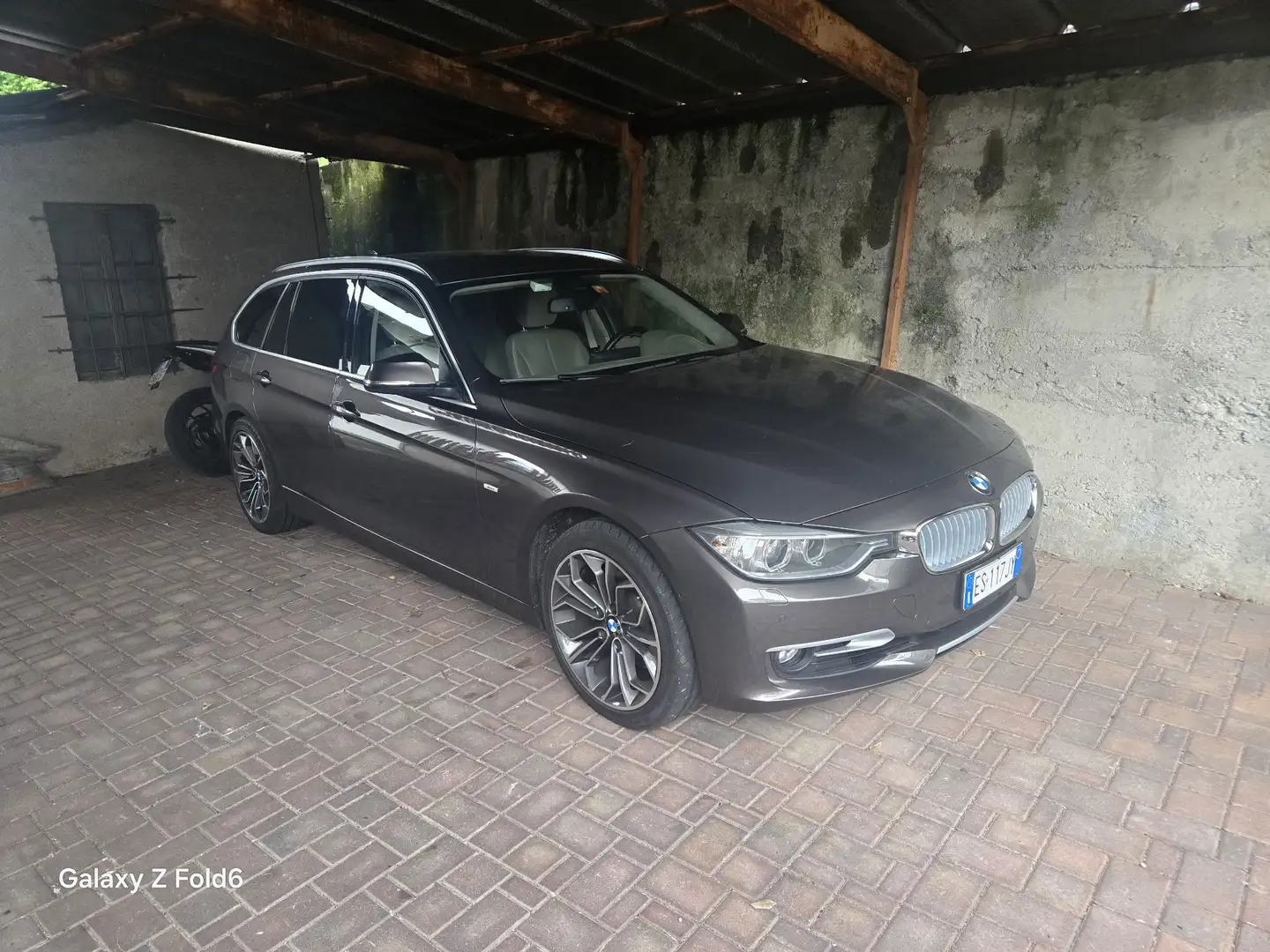 BMW 330 330dA Touring Modern xdrive - 1
