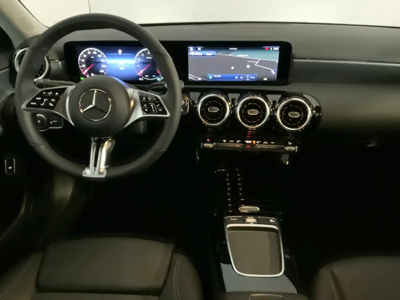 Mercedes-Benz A 180 A 180 Limo Prog WinterPak Verkehrszeichen-Assist 9