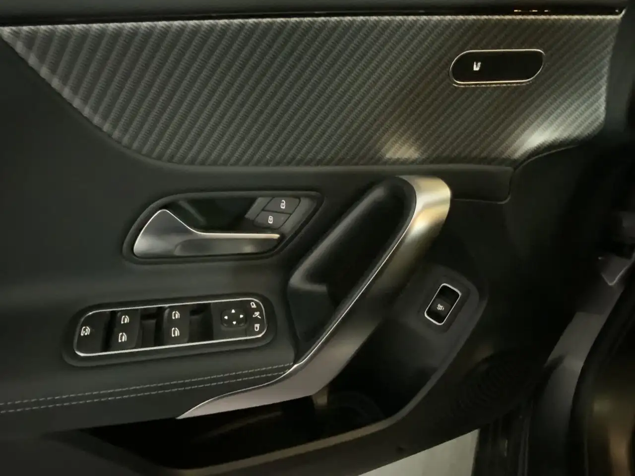 Mercedes-Benz A 180 A 180 Limo Prog WinterPak Verkehrszeichen-Assist 12